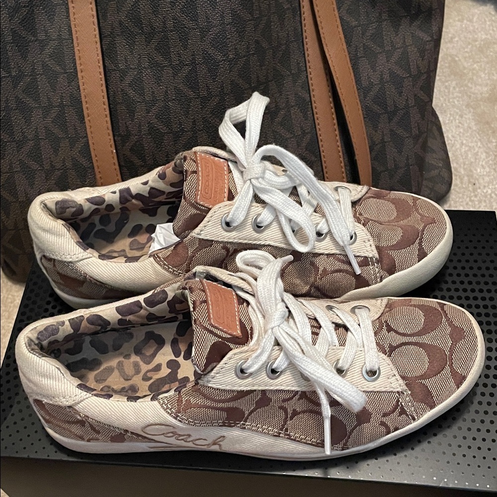 Vintage Coach Women's Tan and Brown Signature Sneakers
